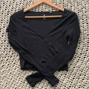 Black, Pacsun long sleeve crop top
